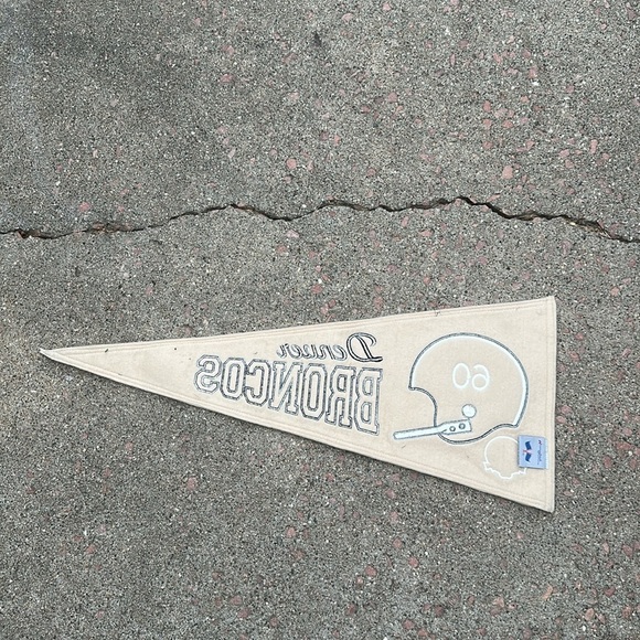 Denver Broncos Pennant - Picture 4 of 6
